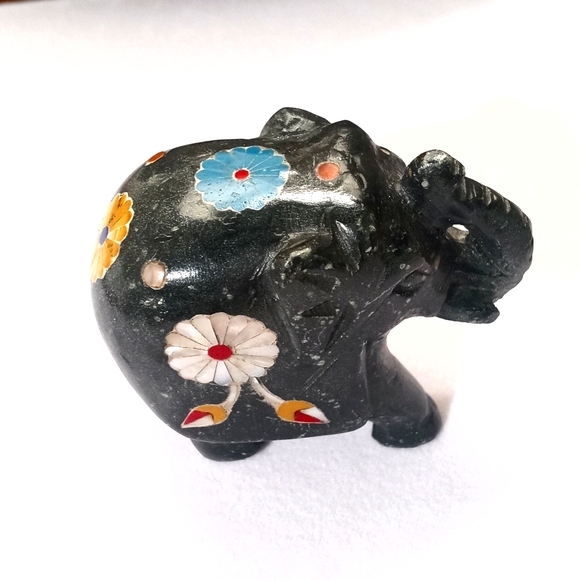 Beautiful Stone Elephant Figurine from India - Picture 7 of 10